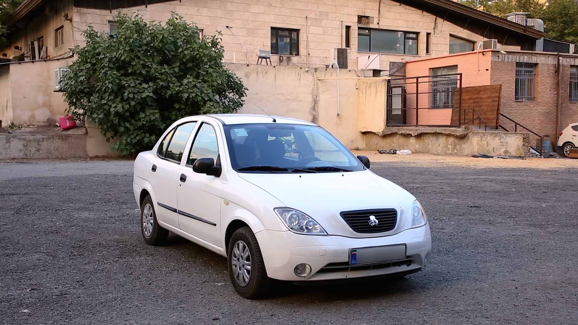 نمای جلو سمت شاگرد